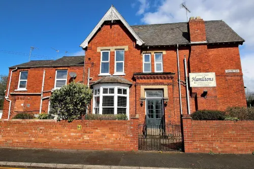 Hamilton Hotels in North Kesteven District