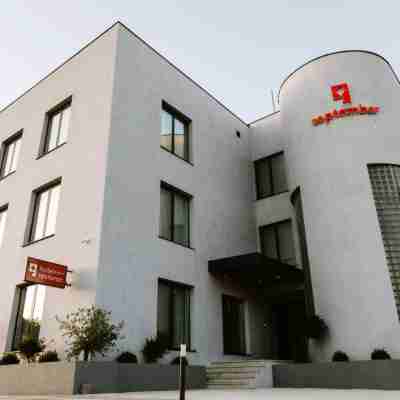 Hotel Septembar Hotel Exterior