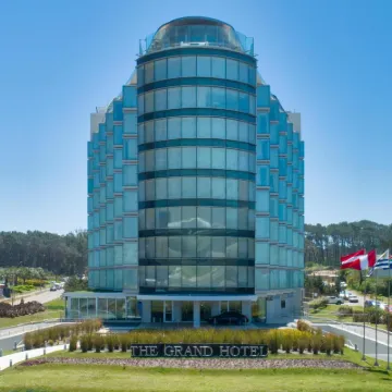 The Grand Hotel Отели в г. 
