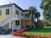 B&B VILLA PREZIOSA LAGO MAGGIORE Hotel a Lesa
