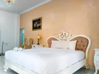 Grand Shaqilla Syariah powered by Cocotel Hotels in Medan Johor