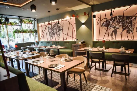 Exclusive Hotel & More Отели в г. Окна-Сибиулуй