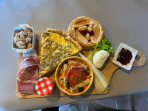 La Ferme de la Croix. Chambres et table d'hôtes en Dordogne Hôtels à : Capdrot