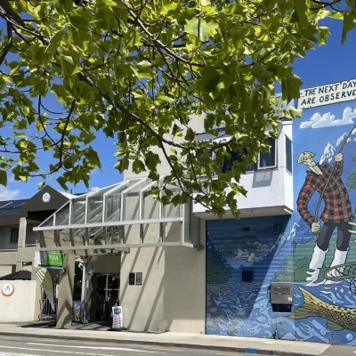 YHA Nelson - Backpackers Hotels near Founders Park