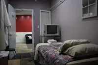 Saint Lawrence Residences and Suites - Hostels