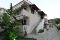 Meliton Inn Hotel & Suites by the Beach Hotels in Paradisos