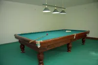 GreenWood Hotel