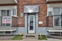 Hotel Mini Inc Các khách sạn ở Longueuil