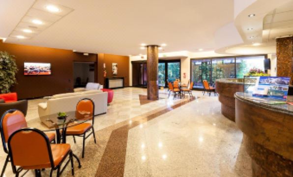 Blue Relais Maggiore - Housity