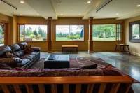 Talus Rock Retreat Hotels in Bonner County