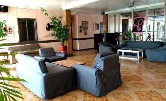 Sola Eleganza Apartelle