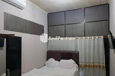 Homestay Lotus Bangka Mitra RedDoorz Các khách sạn ở 