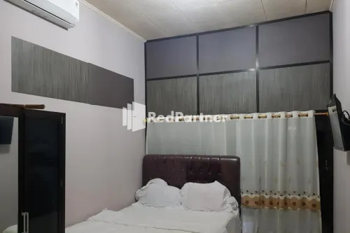 Homestay Lotus Bangka Mitra RedDoorz Hotels in Bacang