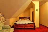 Hotel Zodiak