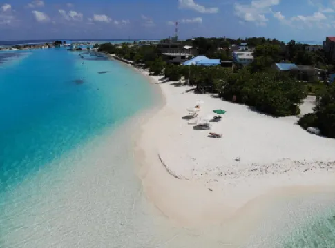Isla Dhiffushi Hotels in 