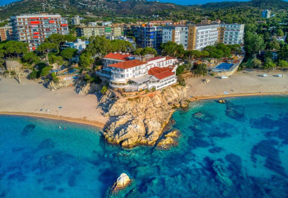 hotel overview picture
