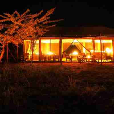 Basecamp Wilderness Hotel Exterior