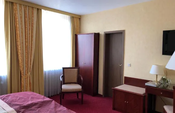 弗里斯比爾酒店及餐廳