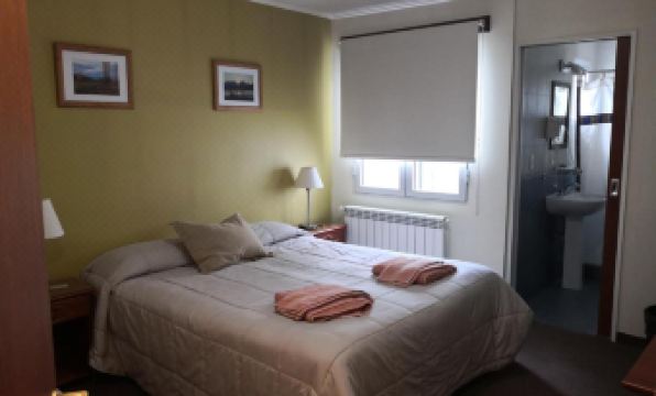 Los Lagos Hotel - Housity