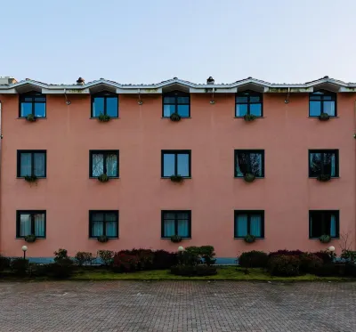Hotel Villa Delle Rose - Malpensa Các khách sạn ở Vizzola Ticino