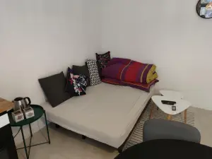 Studio de Charme, au Calme Dans le Vieux Chaumont