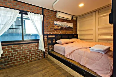 99/9 Box Resort Hotels in Ban Lat