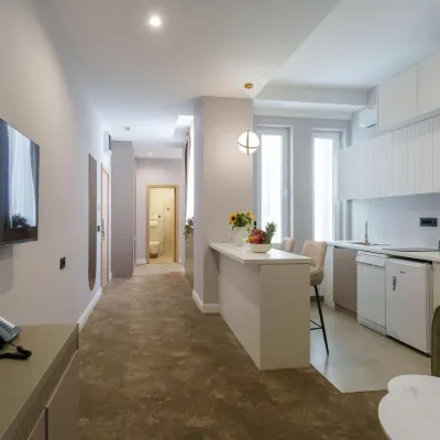Move In Aparthotel Hotels near Kosutnjak