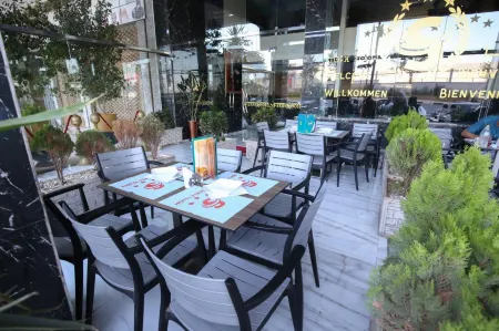 Fekri Hotel Отели в г. Аль Исмейлия