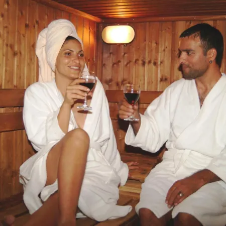 The Seasons Hotel -Studio & Suite