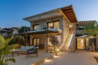 Christie's Luxury Suites by Dandy Hospitality
