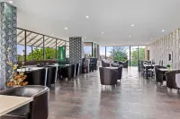 Hotel Charter Otopeni - 3-Star