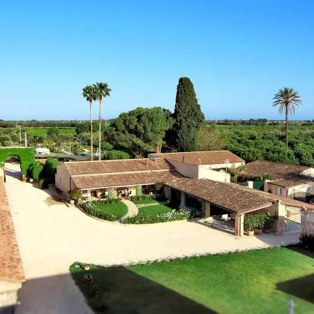 Donna Coraly Country Boutique Hotel