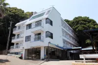 Guest House Bigfisher Club Các khách sạn gần Shirahama Beach