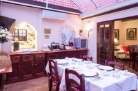 Five Burnham Guest House Hotels in La Lucia