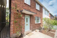 Tdm Bachelot Lettings Ltd Hotels near St Mary’s Church