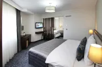 Pisa Hotel - New