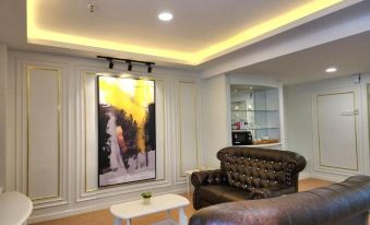 Swiss Avenue Hotel