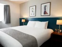 The Caledonian Hotel Hotels in Leven