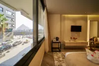Gold's Pyramids Hotel Hotels in Kafr Nassar