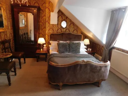 The Old Registry Guest House - Inns
