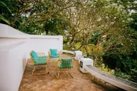 NAWA Wellness Отели в г. 