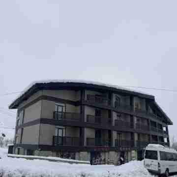 Hotel Qumli Hotel Exterior