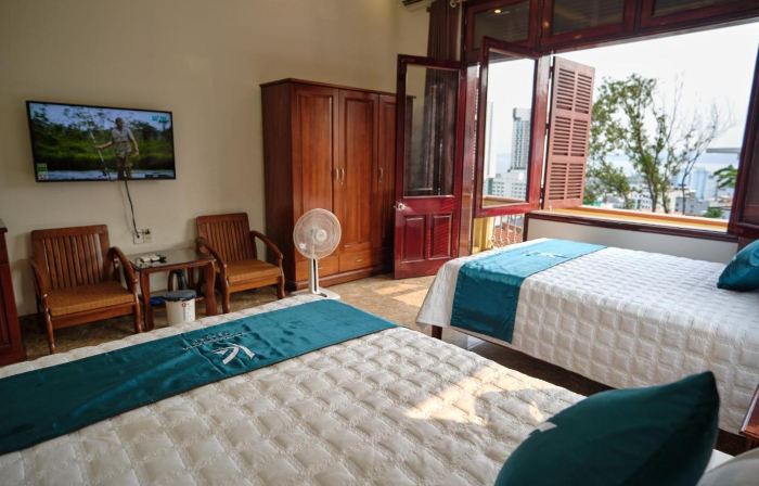 Kim's Family Hotel