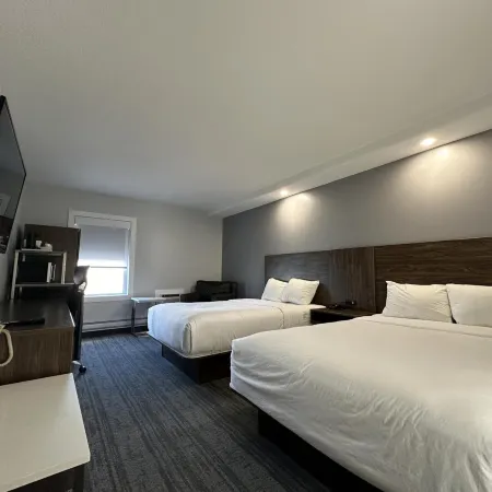 Travelodge by Wyndham Regina