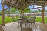 Starlite Resort