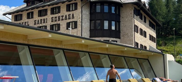 Hotel Garni Gonzaga Hotels in Canazei