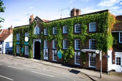 The Talbot Inn Hotels near RHS Garden Wisley
