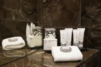 Jephson Hotel & Apartments Hotels in Toowong