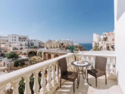 Lamare Cucina e Dimore ポリニャーノ・ア・マーレのホテル