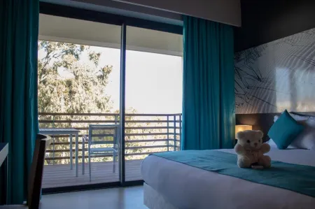 Hôtel Souani ( Al Hoceima Bay) Отели в г. Ajdir